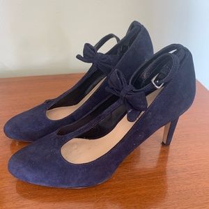 9 West 3 inch vintage looking navy blue heels